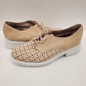 Munro Durell Beige Nubuck Perforated Oxford  Shoes
